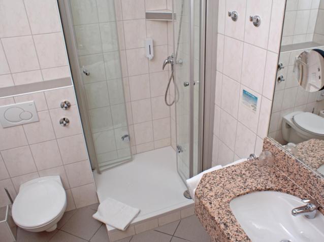 Hotel-Restaurant Lowen Süßen Kamer foto